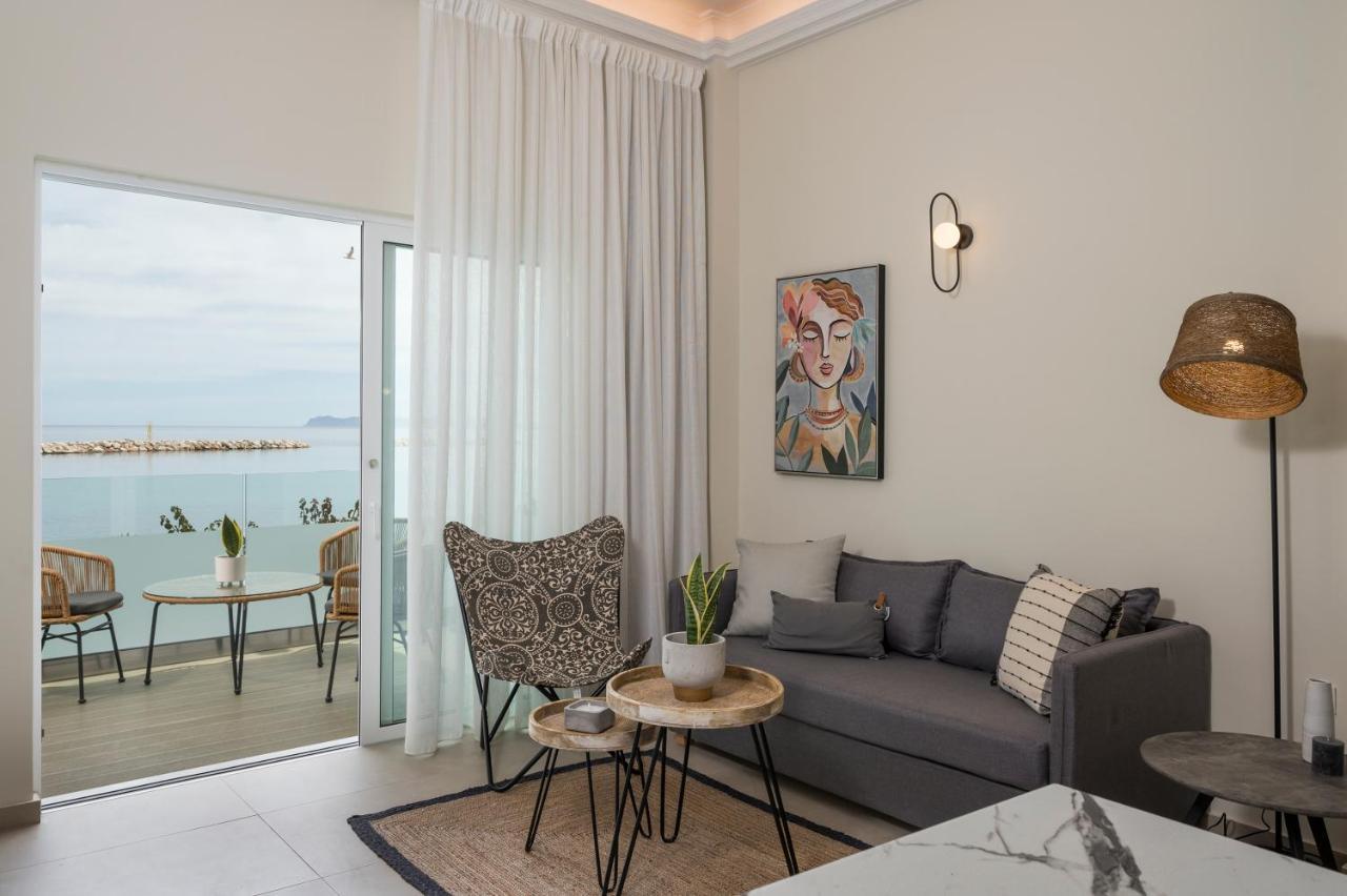 Kolymbari Sea Front Cozy Apartments Exterior photo